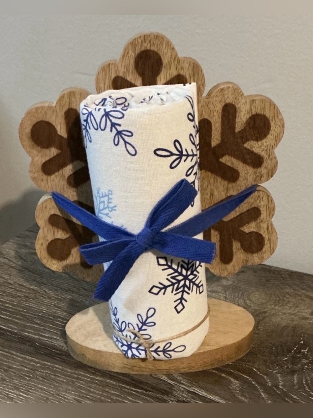 C and F Home Blue White Snowflake Towel Navy PLUS Snowflake Shape Stand Decor